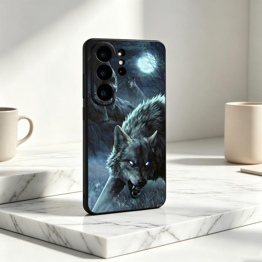 Phone Cases Under $20 - Capa Wolf Pack Under Moon para